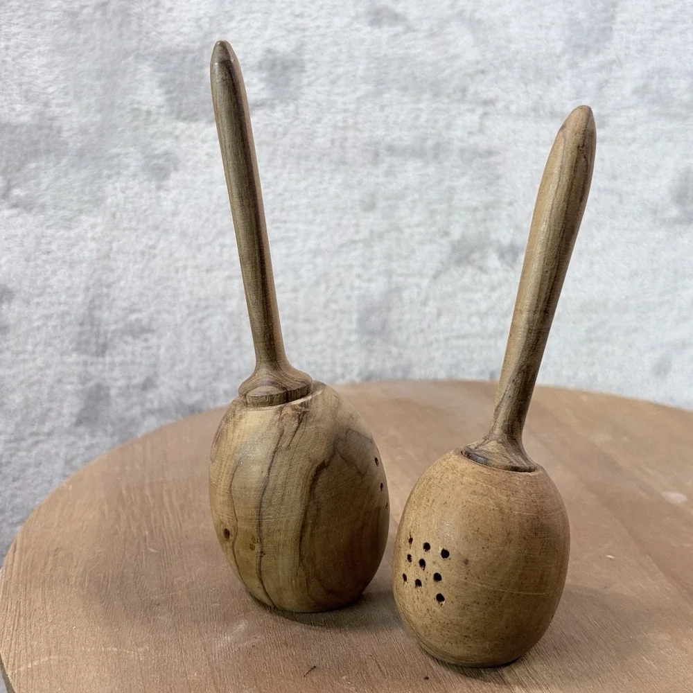 Hand Turned Wooden Salt & Pepper Shakers Maraca Style‎ Vintage MCM